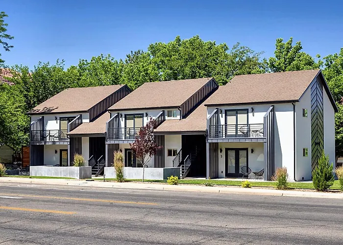 Near Downtown Stylish 2Br With Amazing Patio - 4