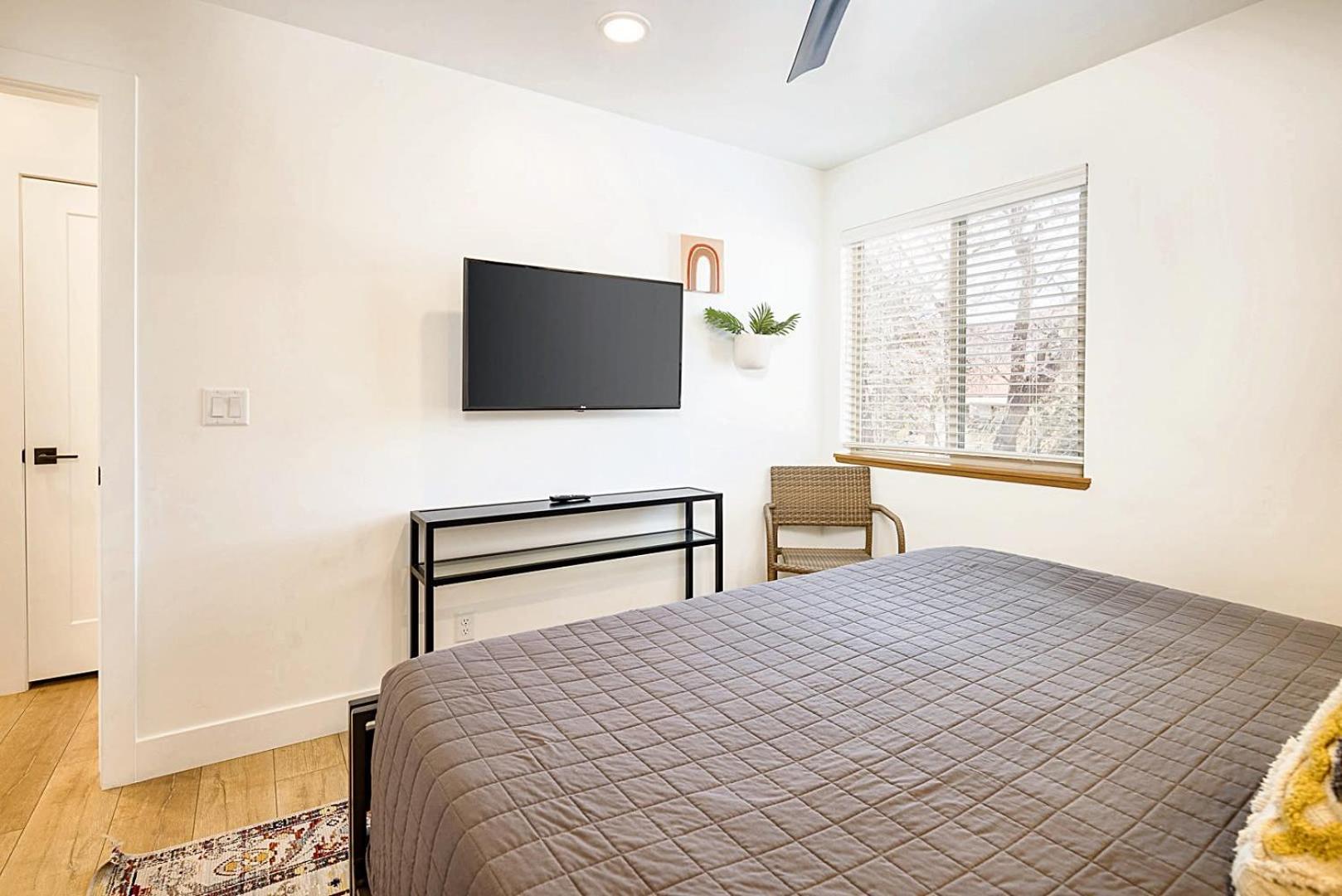 Near Downtown Stylish 2br With Amazing Patio - 4 * Moab
