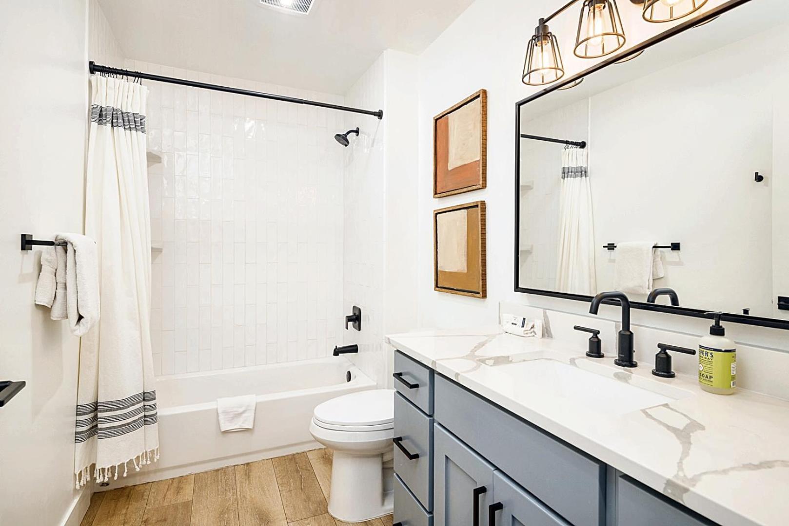 Hébergement de vacances Near Downtown Stylish 2br With Amazing Patio - 4