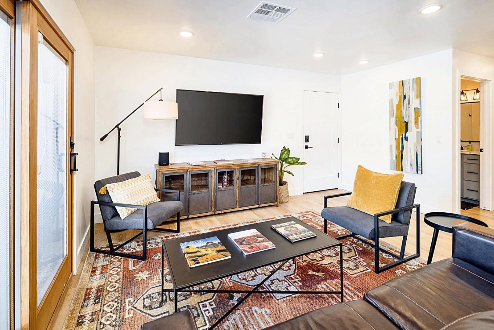 Near Downtown Stylish 2br With Amazing Patio - 4 Hébergement de vacances *