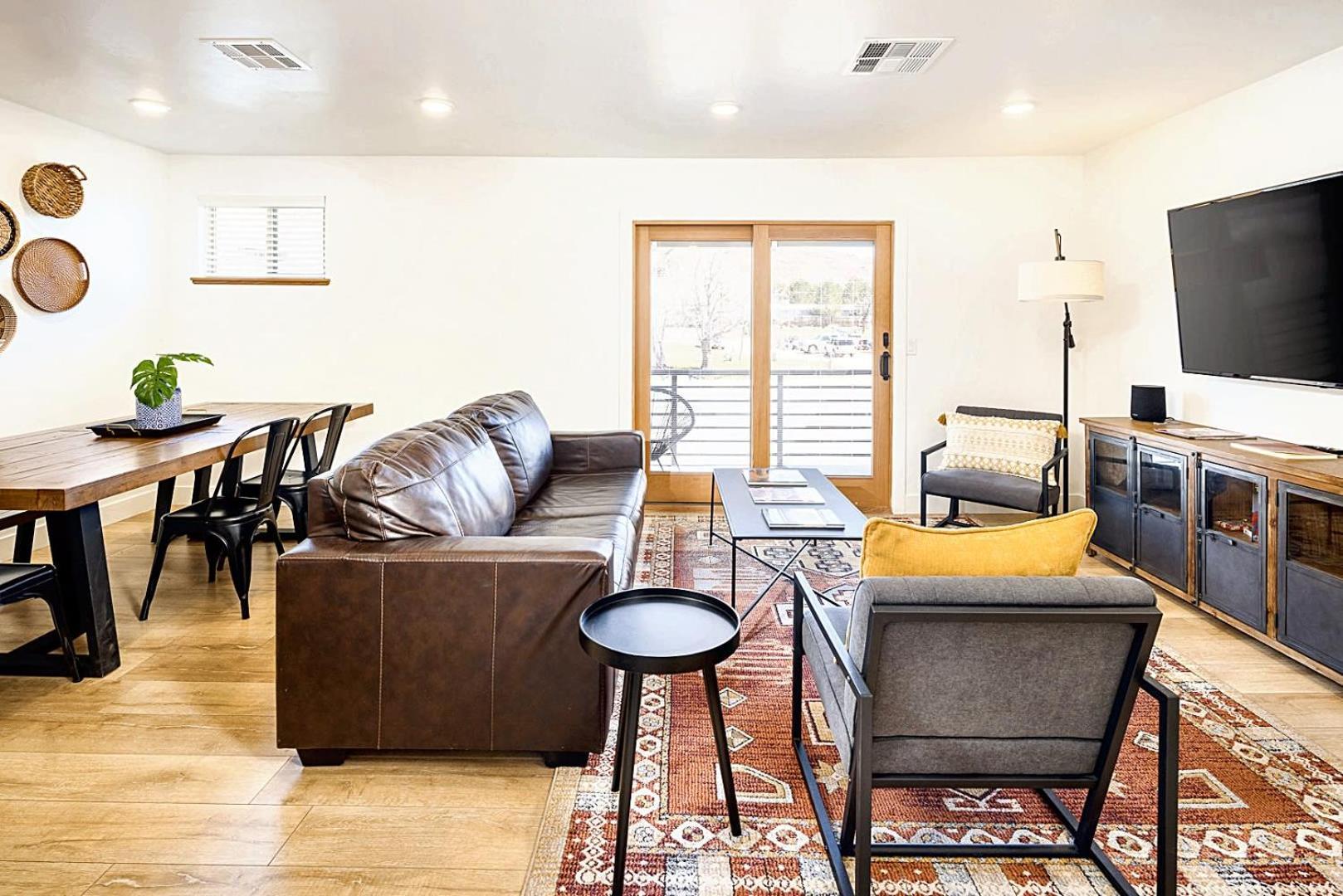 Near Downtown Stylish 2br With Amazing Patio - 4 * Moab